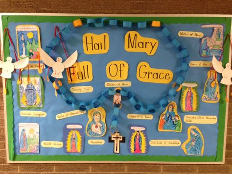 Catholic Schools Week Bulletin Board, Catholic Bulletin Boards, School Bulletin Board Ideas, Hallway Bulletin Boards, October Bulletin Boards, November Bulletin Boards, Catholic Schools Week, October School, Preschool Bible