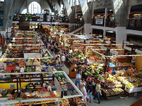 Public Markets - Indoor or Outdoor, they provide an awesome opportunity to let entrepreneurs try out business ideas. Indoor Markets, Wroclaw Poland, Supermarket Design, Reference Pics, Traditional Market, Sustainable Community, Public Market, Market Stalls, Outdoor Market