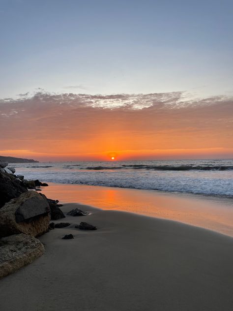 #sunset #travel #beach #aesthetic #coconutgirl #sunsetbeach #sunsetsky #sand #sea #waves #beachwaves #surf #peru #perutravel South America Travel Aesthetic, Peru Aesthetic, Peru Tourism, Peru Beaches, Dream Vacation Spots, Sunset Travel, Senior Trip, Sand Sea, Peru Travel