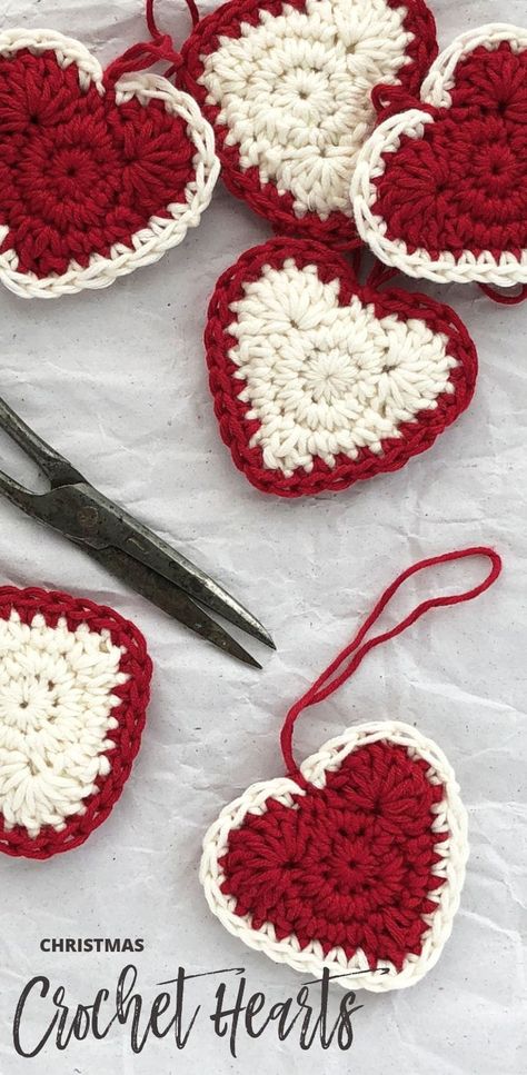 Crochet Heart Ornament Free Pattern, Tree Decorations Diy, Handmade Presents, Kitchen Colours, Crochet Valentine, Crochet Christmas Ornaments Free, Crochet Hearts, Christmas Heart, Crochet Heart Pattern