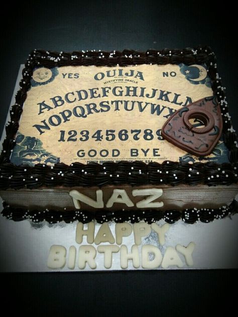 Ouija Board Birthday Cake, Horror Movie Birthday Cake Ideas, Ghost Band Birthday Cake, Ouija Board Cake, Scary Cakes Horror, Horror Movie Birthday Cake, Emo Cakes Birthdays, Horror Birthday Cakes, Horror Cake Ideas