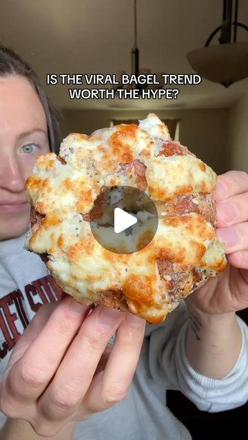 Morgan Chomps | have you seen the viral bagel trend? 🥯 

#bagels #creamcheese #stuffedbagel #garlicbread #cheesy #cheesebread #everythingbagel #viralf... | Instagram Savory Bagel Toppings, Everything Bagel Breakfast Sandwich, Things To Make With Bagels, Leftover Bagel Recipes, Bagel Brunch Ideas, Everything Bagel Sandwich Ideas, Everything Bagel Breakfast Ideas, Toppings For Bagels, What To Do With Bagels