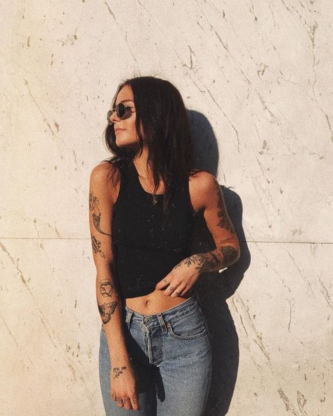 SUSANNA on Instagram: “kissed the sun sun kissed me 🌞” Tattoo Models Classy, Tattooed Female Aesthetic, Forearm Tattoo Placement Women, Tattoo Outfit Woman, Tattoo Woman Aesthetic, Tattoed Women Aesthetic, Tattoo Photoshoot Ideas, Tattoo Photoshoot, Women With Tattoos