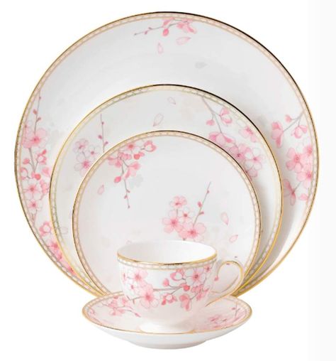 China Ware, Wedgewood China, Wedgwood China, Bone China Dinnerware, Gold Dinnerware, Blue Dinnerware, Porcelain Tea Set, Pretty Tea Cups, Floral Plates