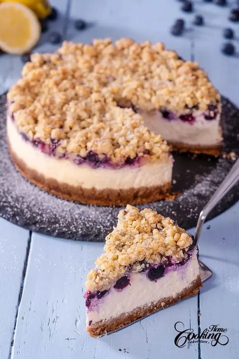 Blueberry Cheesecake Crumble, Unique Cheesecake Flavors, Blueberry Crumble Cheesecake, Unique Cheesecake, Blue Cheesecake, Blueberry Crunch, Cheesecake Ideas, Buttery Cookie, Oatmeal Crisp