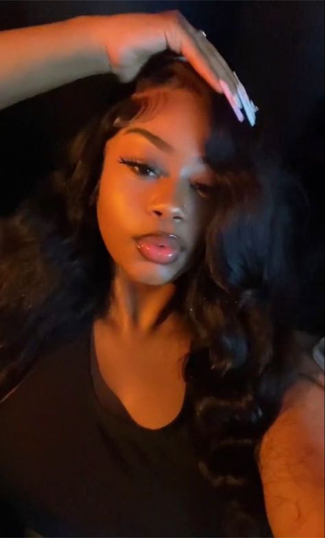 Brown Lip Liner Makeup Looks, Fine Brownskin Girl, Lip Liner Black Women, Light Skin Lip Combo, Lip Gloss Black Women, Lip Liner And Gloss Combo Light Skin, Pretty Baddies Instagram, Instagram Baddies Videos, Dark Lip Liner And Gloss