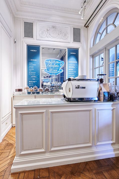 Paris Fashion Week just got a little easier: Ralph Lauren has opened a pop-up coffee shop, Ralph's Coffee, on Boulevard Saint-Germain. Check it out here. Parisian Coffee Shop, French Coffee Shop, Bakery Design Interior, Bakery Decor, Coffee Room, Parisian Cafe, Coffee Shops Interior, French Cafe, Coffee Logo