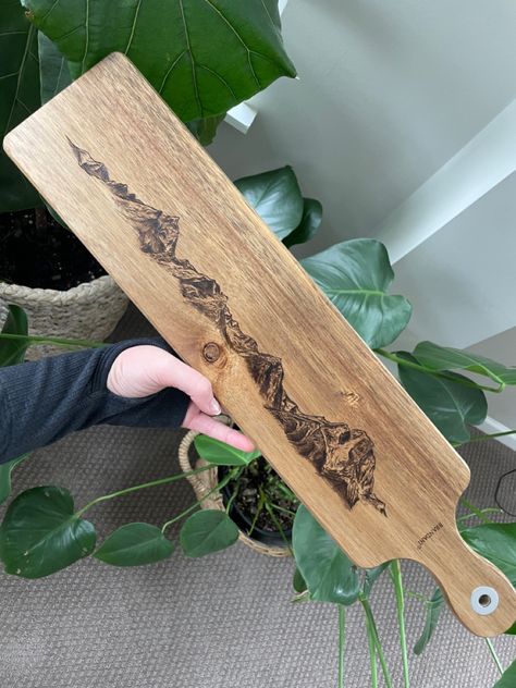 Mountain Pyrography, Wood Burn Charcuterie Board, Charcuterie Board Wood Burning, Wood Burning Charcuterie Board, Mountain Wood Burning, Wood Burned Charcuterie Board, Mountains Cabin, Custom Charcuterie Board, Charcuterie Board Diy