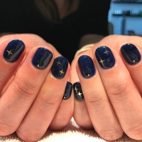 Dark Blue Winter Nails Star Nails Teen Nail Art, Nail Polish Art Designs, Stars Nails, Teen Nails, Star Nail Art, Gold Nail, Nail Polish Art, Thanksgiving Nails, Super Nails