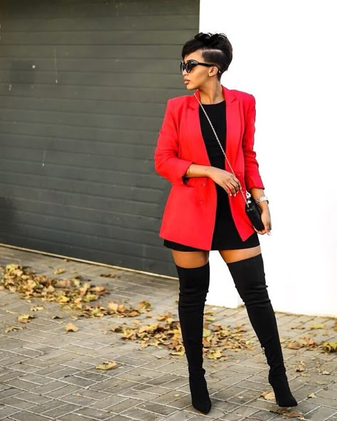 Red Blazer Outfit, Mode Hipster, Blazer Outfit, Mode Casual, Looks Street Style, Ținută Casual, Red Blazer, Mein Style, Blazer Outfits