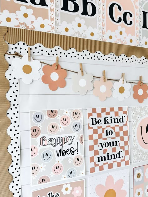 3 Simple Ways to Use Boho Classroom Decor Themes with a Daisy Twist — Stephanie Nash - A Touch of Class Teaching A Touch Of Class Teaching, Pastel Daycare Room, New Classroom Decor, Classroom Pegboard Ideas, Daisy Bulletin Board, Boho Classroom Wall Decor, Thank You Bulletin Board Ideas, Boho Daisy Classroom, Class Theme Ideas Classroom