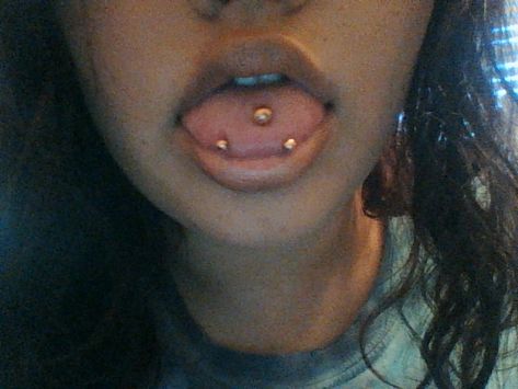 my double tongue piercing Gold Tounge Piercings, Gold Tongue Piercing, Double Tongue Piercing, Body Decor, Tongue Piercing, Piercings, Nose Ring, Skin, Gold