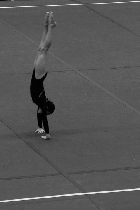 gymnastics floor routine aesthetic Gymnasts Aesthetic, Gymnastics Gym Aesthetic, Tumbling Gymnastics Aesthetic, Gymnastics Asethic, Gymnastics Vision Board, Gymnastics Aesthetic Girl, Aesthetic Gymnastics Pictures, Tumbling Aesthetic, Acrobatics Aesthetic