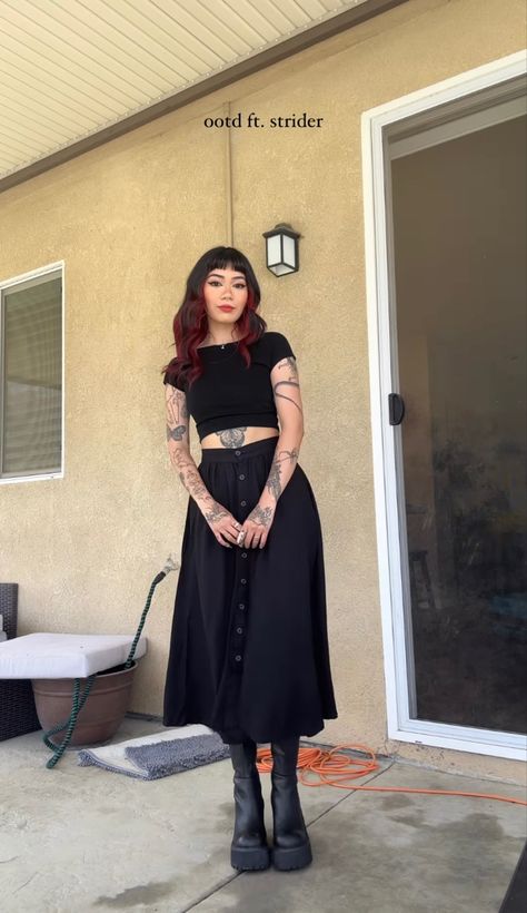 Outdoorsy Goth Style, Witch Outfit Summer, Goth Church Outfit, Witchy Spring Outfits, Dark Femme Aesthetic Outfits, Casual Witchy Outfit, Clean Goth Outfits Summer, Corporate Goth Summer, Minimal Goth Outfit