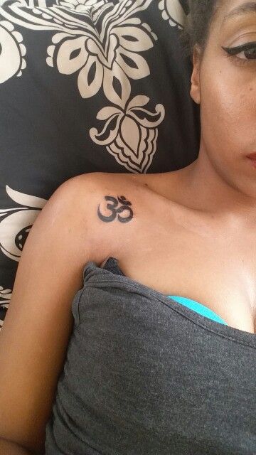 Third eye chakra tattoo Chakra Tattoo Black Woman, Third Eye Chakra Tattoo, Third Eye Tattoo Ideas, Symbols Ideas, Third Eye Tattoo, Simbolos Tattoo, Third Eye Tattoos, Feminine Skull Tattoos, Tattoo Eye