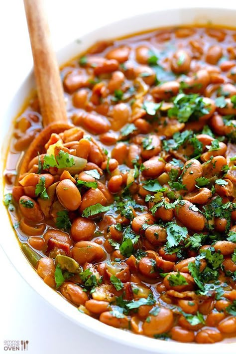 Drunken Beans (Frijoles Borrachos) -- one of my all-time favorite Mexican side dishes | gimmesomeoven.com Drunken Beans, Mexican Side Dishes, Think Food, Pinto Beans, Edamame, Side Recipes, Bean Recipes, Mexican Dishes, I Love Food