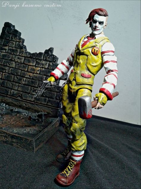 Ronald mcdonald (Marvel Legends) Custom Action Figure Marvel Figure, Marvel Legends Series, Figure Photography, Custom Action Figures, Action Figures Collection, Mini Canvas Art, Marvel Legends, Comic Heroes, Best Cosplay