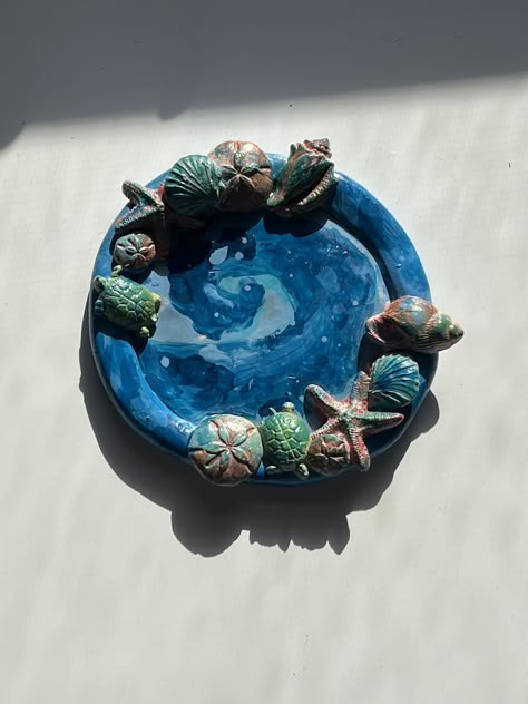 Cute ocean inspired jewelry holder, perfect for earrings or bracelets. All handmade and hand painted. Clay Bracelet Holder, Ocean Ceramics, Clay Jewelry Holder, Ceramic Jewelry Holder, Clay Jewellery Holder, 4h Projects, Octopus Jewelry, Clay Bracelets, Ocean Gifts