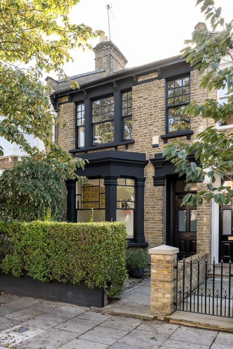 Terrace Designs, Terrace House Exterior, Townhouse Interior, Bedroom Victorian, London Houses, London Townhouse, London House, Victorian Terrace, Dream House Exterior