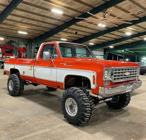 Dodge Square Body Trucks, Old Chevy Trucks 1970, Chevy Square Body Trucks, Square Body Trucks, Squarebody Truck, Old Chevy Trucks, Squarebody Chevy, Square Body Chevy, Obs Chevy