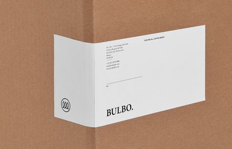 Logo and box sticker for high-end boutique lighting shop and interior planning service Bulbo designed by Anagrama Ecommerce Packaging, Boutique Lighting, Best Typography, Kraft Packaging, Graphic Projects, Packaging Stickers, Box Packaging Design, Packing Design, Packaging Labels Design