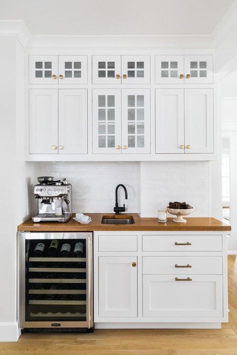 Built-in Kitchen Coffee Bar and Drink-Station #coffeebar  #coffeebarideas #coffeebardesign #coffeestation Gorgeous White Kitchen, Kitchen Wet Bar, Coffee Bars In Kitchen, Colonial Style Homes, Coffee Bar Home, Home Bar Designs, Wet Bars, Wet Bar, Coffee Kitchen