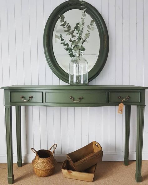 Toni🖌Loved Up stuff (@ilovelovedupstuff) • Instagram photos and videos Dark Green Entry Table, Vancouver Townhouse, Dark Green Table, Chester Drawers, Style Console Table, Entrance Table, Green With Envy, Diy Furniture Renovation, Green Table