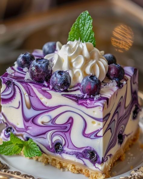 White Chocolate Blueberry Cheesecake, Chocolate Blueberry Cheesecake, Optimal Recipes, Berry Desserts, Cheese Desserts, Blueberry Cheesecake Recipe, No Bake Blueberry Cheesecake, Chocolate Blueberry, Easy Cheesecake Recipes