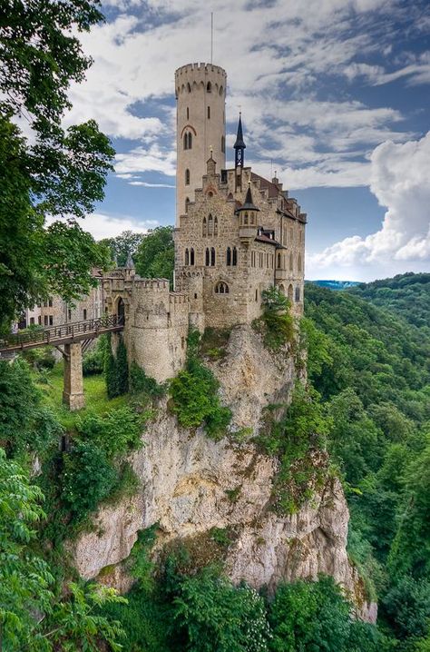 Located near Honau on the Swabian Alb, Lichtenstein Castle was built around 1200 and was twice destroyed in the following century. There’s also a replica of it in Hout Bay, South Africa, built by a local businessman who got fascinated by the building’s history. Lichtenstein Castle, Castles To Visit, Germany Castles, Earth Pictures, Chateau France, Castle Ruins, Beautiful Castles, A Castle, Places Around The World