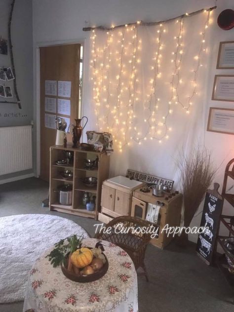 Early Childhood Nursery Room Ideas, Home Corner Curiosity Approach, Reggio Toddler Classroom, Preschool Set Up Classroom Setup, Curiosity Approach Home Corner, Reggio Emilia Classroom Preschool, 2024 Nursery, Home Corner Ideas Early Years, Preschool Room Layout