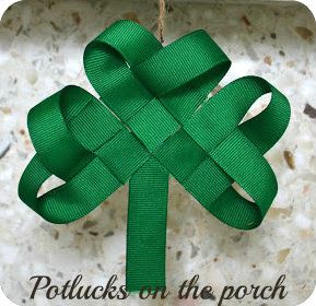 Fete Saint Patrick, St Patricks Crafts, Decoration Vitrine, St. Patrick’s Day, How To Weave, Girl Scout Swap, Folding Origami, Girl Scout Ideas, Scouts Crafts