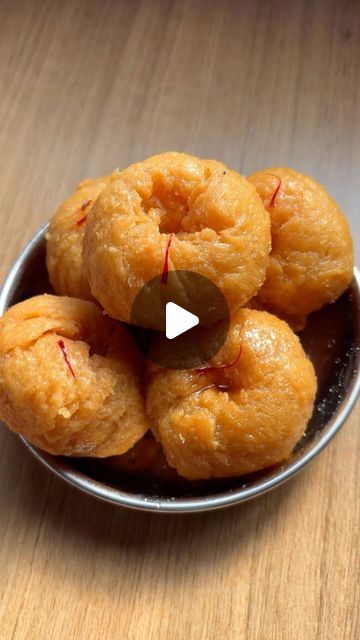 Balushahi Recipe Video, Quick Sweet Recipes Indian, Badhusha Recipe, Sweets Recipes Indian, Badusha Recipe, Indian Sweets Recipes, Balushahi Recipe, Saffron Oil, Burfi Recipe