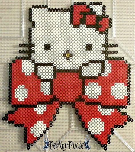 Hello Kitty Polka Dot Bow by PerlerPixie on DeviantArt Polka Dot Art, Hello Kitty Imagenes, Mad Father, Perler Creations, Bead Creations, 3d Perler Bead, Fuse Bead Patterns, Perler Art, Pony Bead Patterns