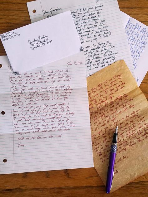 In the digital age, it's easy to forget the joy of writing letters. Old fashioned mailis fun and a wonderful way to stay in touch, so why not do it? Emily Dickinson, Handwritten Letter, Green Tea Face, Writing Letters, Aesthetic Letters, Pen Pal Letters, Handwritten Letters, A Pen, Start Today