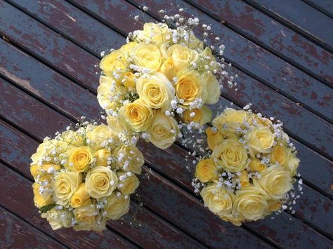 Yellow Wedding Flowers Bouquet, Yellow Rose Wedding, Yellow Flowers Bouquet, Prom Flowers Bouquet, Yellow Rose Bouquet, Yellow Spring Flowers, Prom Bouquet, Yellow Wedding Theme, Spring Flower Bouquet