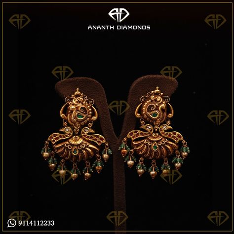 Shop our latest collection in temple jewellery at Ananth Diamonds. Video Call Shopping Available! +91-9114112233 - Shopping made easier with Ananth Diamonds Temple Jewellery Jhumkas, Big Earrings Gold, Necklace Set Indian Bridal Jewelry, Gold Cat Earrings, Temple Jewellery Earrings, Antique Gold Earrings, New Gold Jewellery Designs, Gold Earrings Models, Antique Gold Jewelry Indian