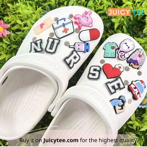 Nurse Crocs, Nursing Crocs, Jibbitz Ideas, Nurse Fashion, Doctor Stuff, Stylish Scrubs, Summer Job, Nursing School Motivation, Health Care Professionals