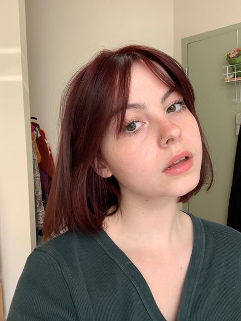 Red Hair And Haircut, Red Bob Aesthetic, Bob Red Hairstyles, Red Brown Short Hair Color, Red Hair Color For Short Hair, French Bob Ginger, Red Hair For Short Hair, Deep Red Hair Short, Short Hair Cherry Red