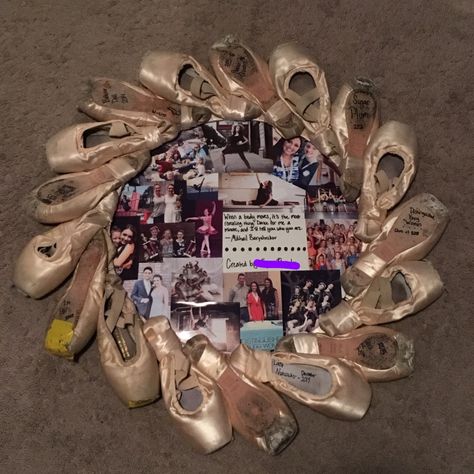 Pointe shoe wreath made for a senior project What To Do With Old Pointe Shoes, Decorated Pointe Shoes Diy, Pointe Shoe Decorations, Old Pointe Shoe Ideas, Pointe Shoe Decor, Decorate Pointe Shoes, Pointe Shoe Crafts, Pointe Shoe Wreath, Pointe Shoe Display