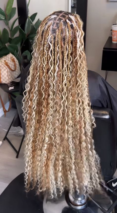 27 And 613 Knotless Braids With Curls, Goddess Braids Ideas, Blond And Brown Goddess Braids, 613 Bohemian Knotless Braids, Blond Braids With Curly Ends, Long Blonde Goddess Braids, Box Braids With Curls Blonde, Different Shades Of Blonde Braids, Brown And Blonde Bohemian Knotless