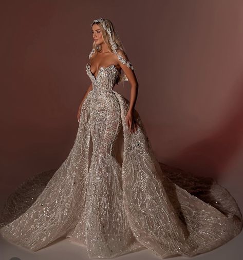 Albina Dyla, Glam Wedding Dress, Moda Aesthetic, Bridal Gallery, Prom Girl Dresses, Stylish Wedding Dresses, Pretty Wedding Dresses, Fancy Wedding Dresses, Womens Wedding Dresses