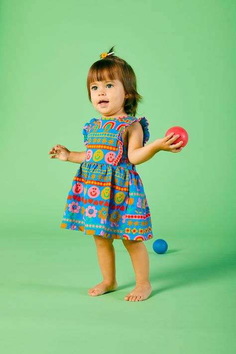 Kidswear Photoshoot, Hm Kids, Uniqlo Kids, Zoo Zoo, Content Plan, Embroidery Tshirt, Kids Style, Branding Photoshoot, Dresses Summer