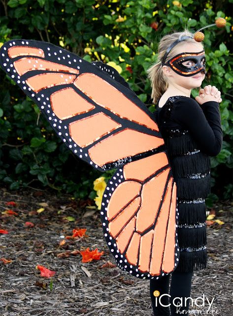 Monarch Butterfly plus 24 more creative diy costumes for girls Diy Monarch Butterfly, Diy Butterfly Costume, Diy Papillon, Monarch Butterfly Costume, Butterfly Halloween Costume, Butterfly Halloween, Kostum Halloween, Handmade Tutorial, Butterfly Costume