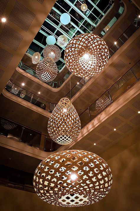 Pendant Light Stairs, Hotel Lighting Design, Hygge Interior, Az Art, David Trubridge, Wooden Lamps, Pendant Lamp Design, Wooden Chandelier, Wooden Pendant Lighting