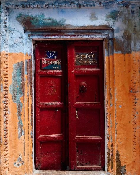 Colours of Banaras Just as Varanasi's ancient streets echo with the footprints of history, its doors present a colorful canvas, where every hue tells a story. #Tilfi #ColoursofBanaras #ColoursofTilfi #Varanasi #DoorsofBanaras Varanasi, Doors, History, Canvas, Quick Saves, Color