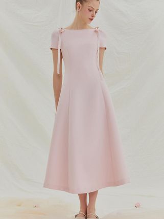 Designer fashion, Seoul-fully created | W Concept Modest Midi Wedding Dress, Modest Midi Dress Formal, Simple Cute Dresses Classy, Dress For Church Classy Simple, Elegant Midi Dress Classy Simple, Formal Modest Dress, Modest Feminine Outfits, 2 Piece Formal Dress, Formal Midi Skirt