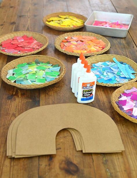 Art Preschool Activities Early Childhood, Three Year Old Arts And Crafts, Maluchy Montessori, Kids Rainbow, Easy Toddler, Rainbow Crafts, Aktivitas Montessori, Club Ideas, Toddler Art