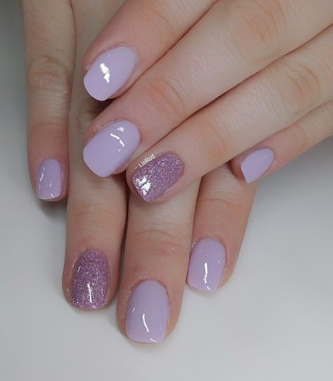 Purple Powder Dip Nails, Pink And Lilac Ombre Nails, Purple Nail With Glitter, Violet Dip Powder Nails, Purple Dipping Powder Nails, Lilac Nails Dip Powder, Purple Dip Powder Nails Short, Trajni Lak Ideas, Purple Powder Dipped Nails