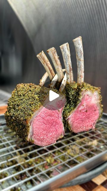 Notorious Foodie on Instagram: "Home Cooking Sessions: Herb-crusted rack of lamb, with confit garlic mashed potato and a bordelaise sauce. Full recipe below 👇🏽😍
-
1. Get yourself a nice rack of lamb and score the fat cap diagonally, then season with sea salt + black pepp and leave in fridge to dry brine for at least 3h 
2. Herb crust: to a food processor, add in couple handfuls of rosemary, thyme, basil, chives, mint, pistachios, then grate in 2 cloves garlic + handful of panko, 30g parmigiano & plenty of EV olive oil - blitz till crumbly 
3. Remove lamb from fridge and pat dry, then lace a med-high pan with ghee and place lamb in fat side down
4. Press down firmly and sear for 2.5 mins before flipping, then flip and add in unsalted butter, rosemary, thyme & crushed garlic - baste conti Lamb Recipes Oven, Lamb Sides, Garlic Mashed Potato, Lamb Stock, Confit Garlic, Bordelaise Sauce, Dry Brine, Crusted Rack Of Lamb, Food Monster