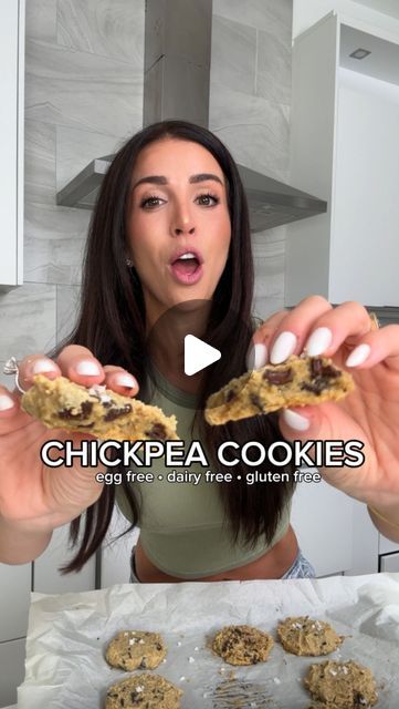 Ainsley Rodriguez, Chickpea Cookies, Family Dishes, Healthy Bars, Banana Cookies, Vegan Beans, Oat Cookies, Cookie Do, Bar Recipes